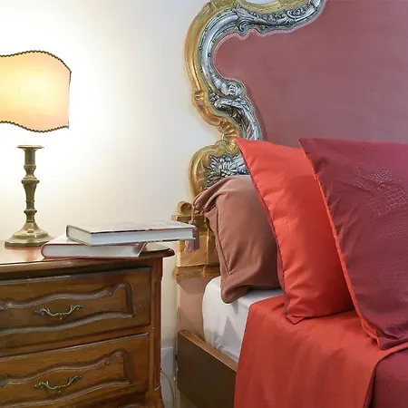 Queen Isabel Apartment