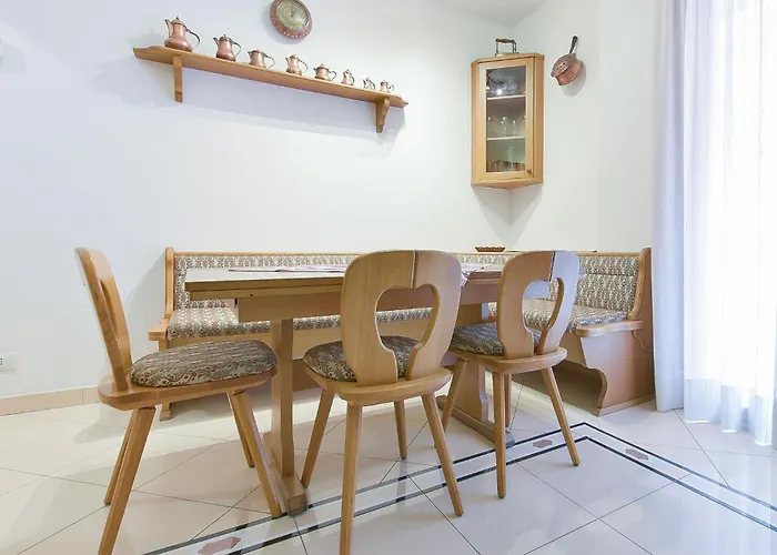 Queen Isabel * Mestre