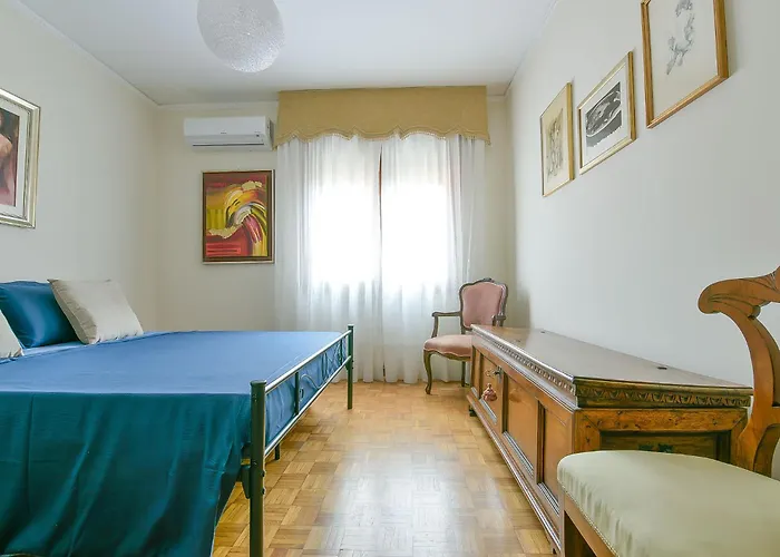 Queen Isabel * Mestre